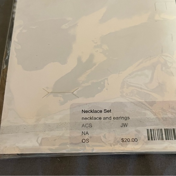 Prom/Special Occasion Necklace, Pearl and Rhinestones - Picture 8 of 10